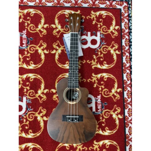 Tanglewood TWT21E electro Ukulele by 